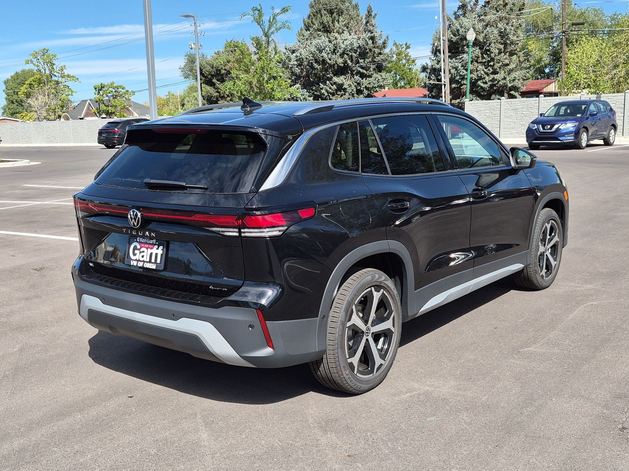 New 2026 Deep Black Pearl Volkswagen SE image 3