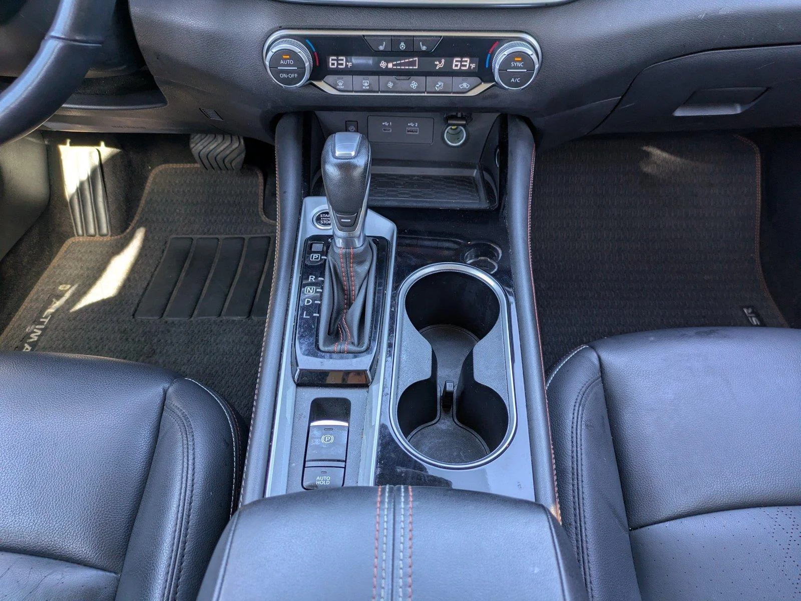 Used 2024 Gun Metallic Nissan 2.0 SR image 18