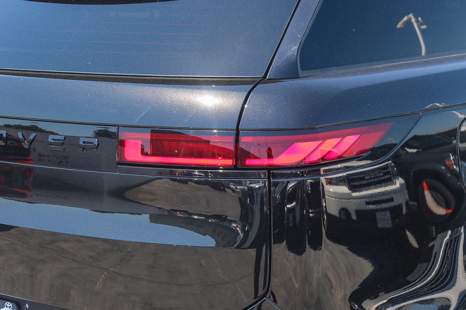 2024 Land Rover Range Rover Sport SE - Photo 9
