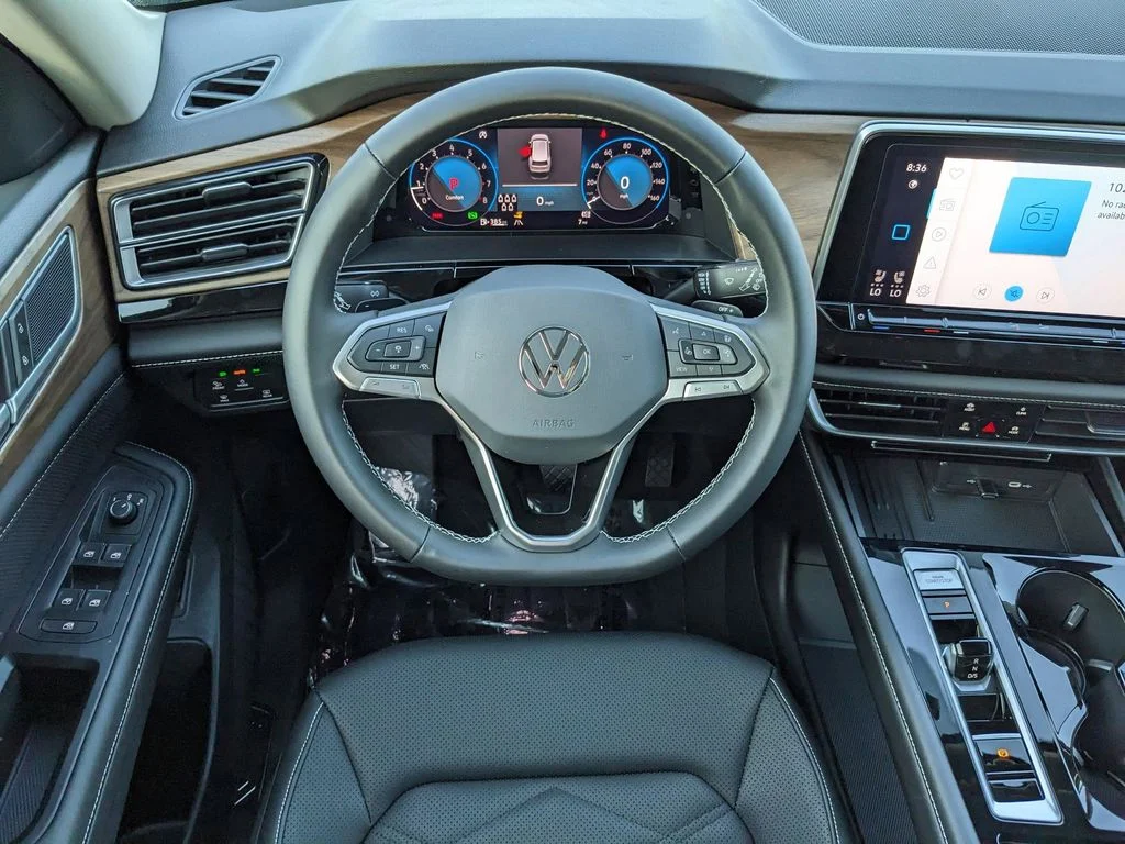 New 2026 Silver Volkswagen 2.0T SE w/Technology image 12