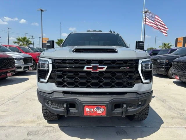 Used 2025 Gray Chevrolet ZR2 image 2