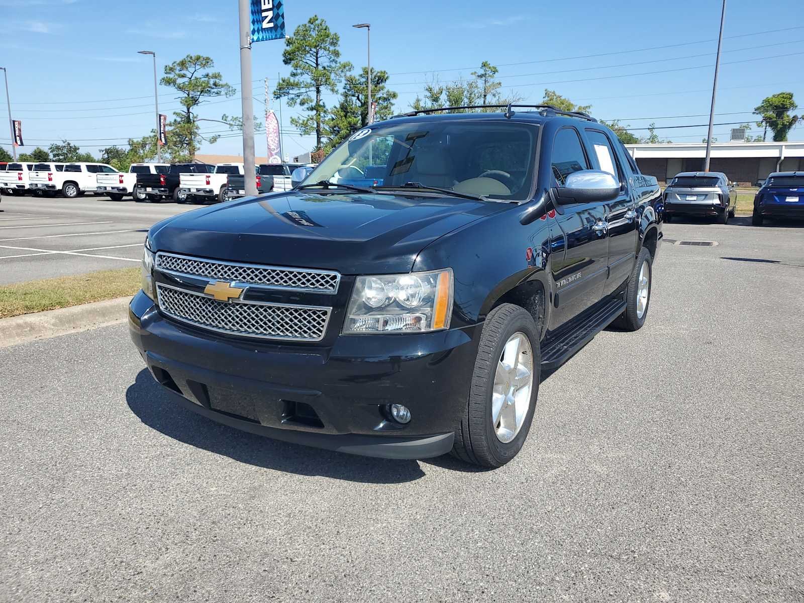 2013 Chevrolet Avalanche LS