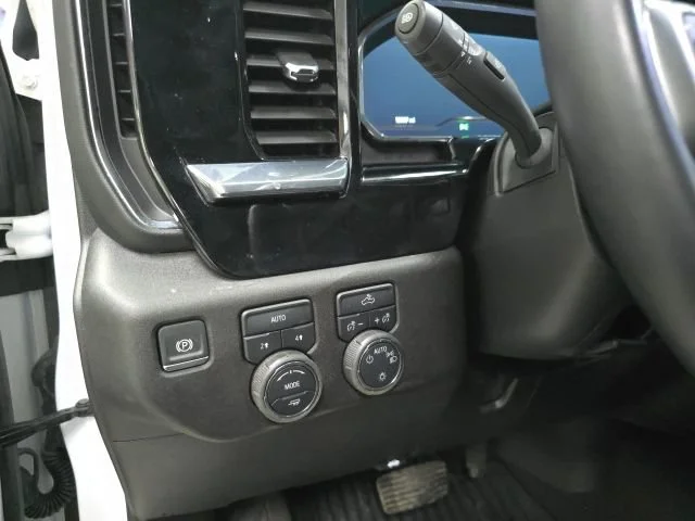 2025 Chevrolet Silverado 1500 LT - Photo 15