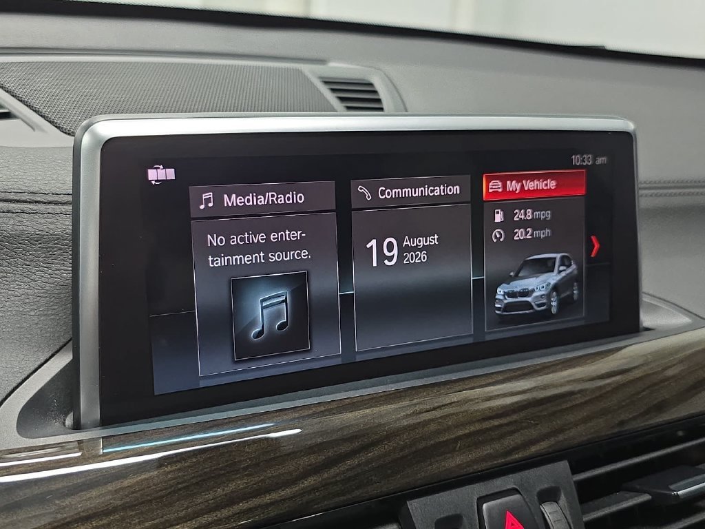 Used 2021 Jet Black BMW sDrive28i image 16