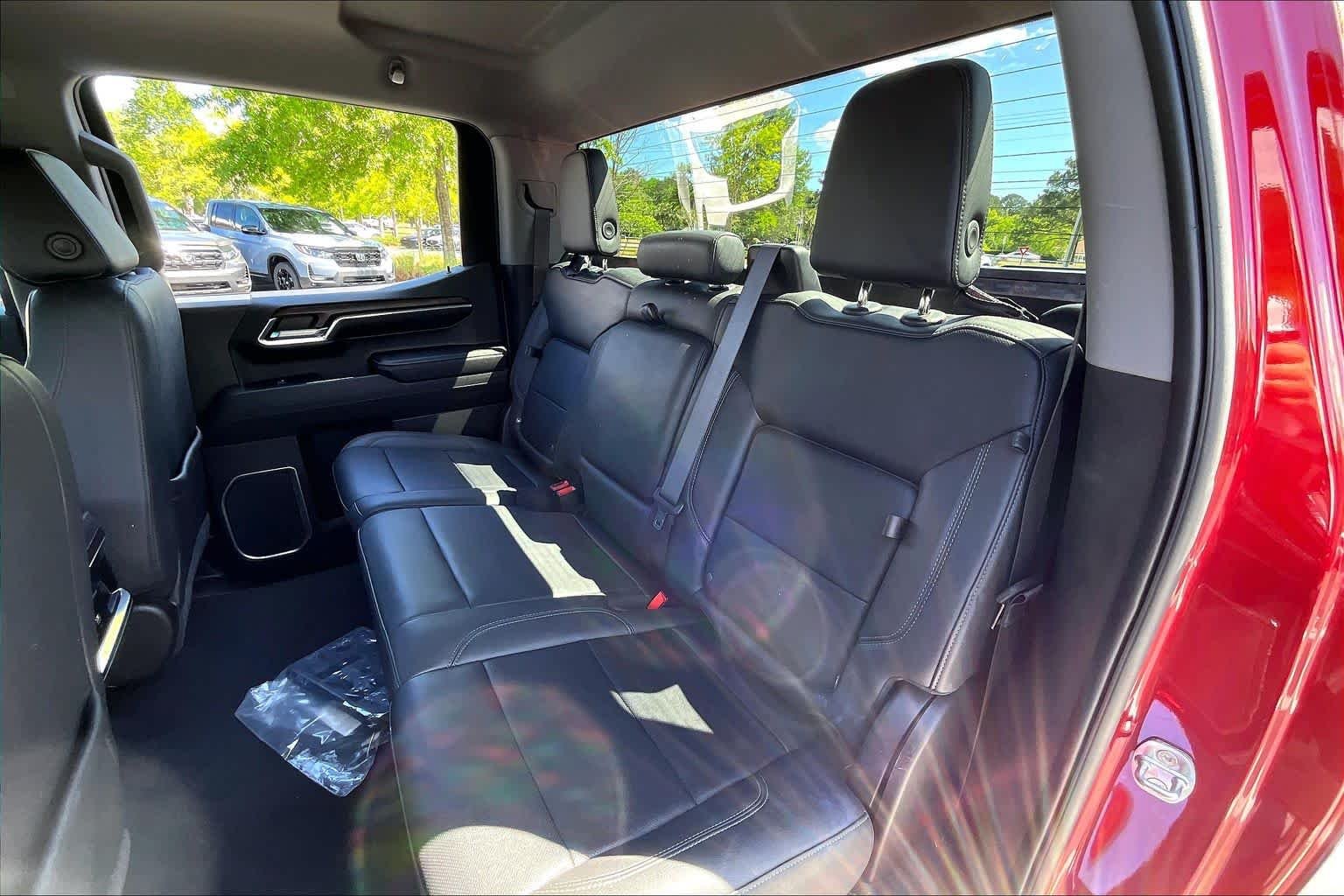 Used 2023 Volcanic Red Tintcoat GMC SLT image 19