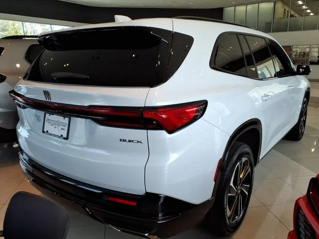 New 2026 Iridescent White Tricoat Buick Sport Touring image 7