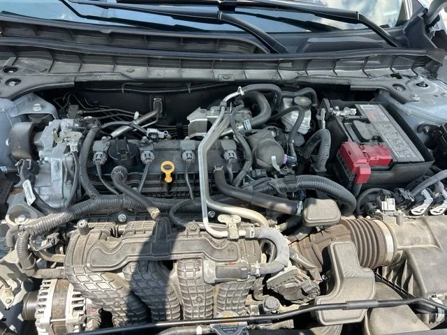 Used 2024 Silver Nissan 2.5 SV image 32