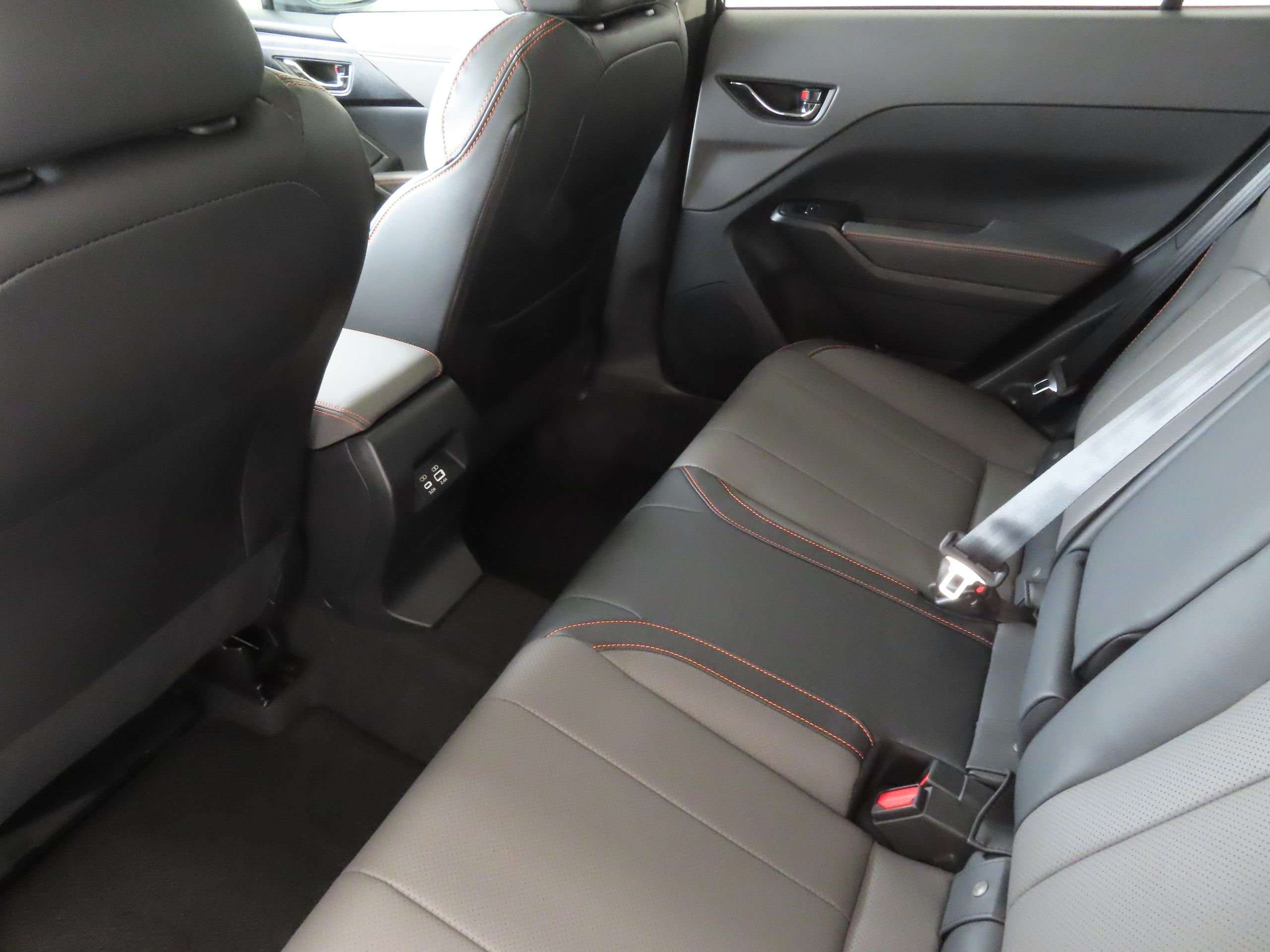 New 2026 CRYSTAL BLACK SILICA Subaru Limited Hybrid image 22