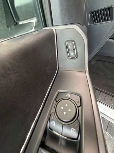 New 2026 Oxford White Ford XLT image 21