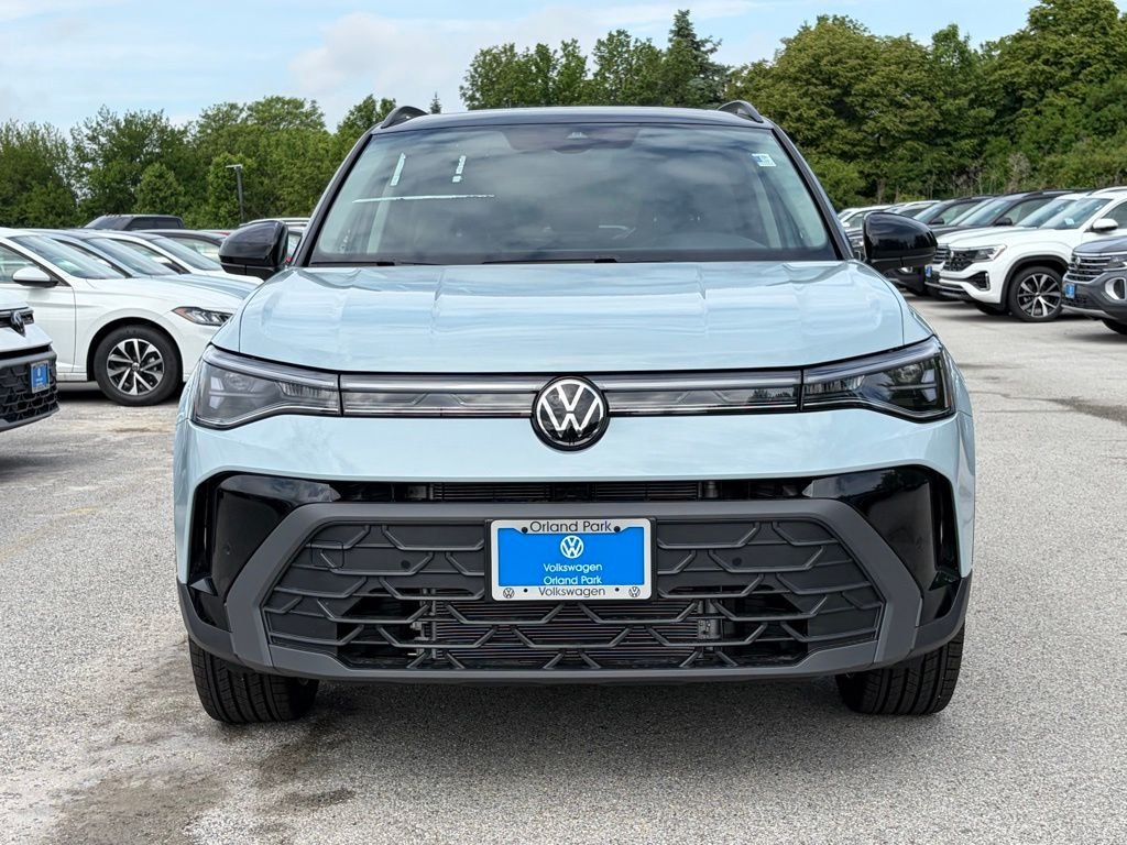 New 2026 Monument Gray W/Deep Black Roof Volkswagen 1.5T SE Black image 3