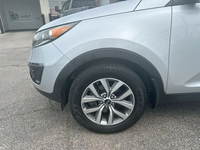 Used 2015  Kia LX image 20