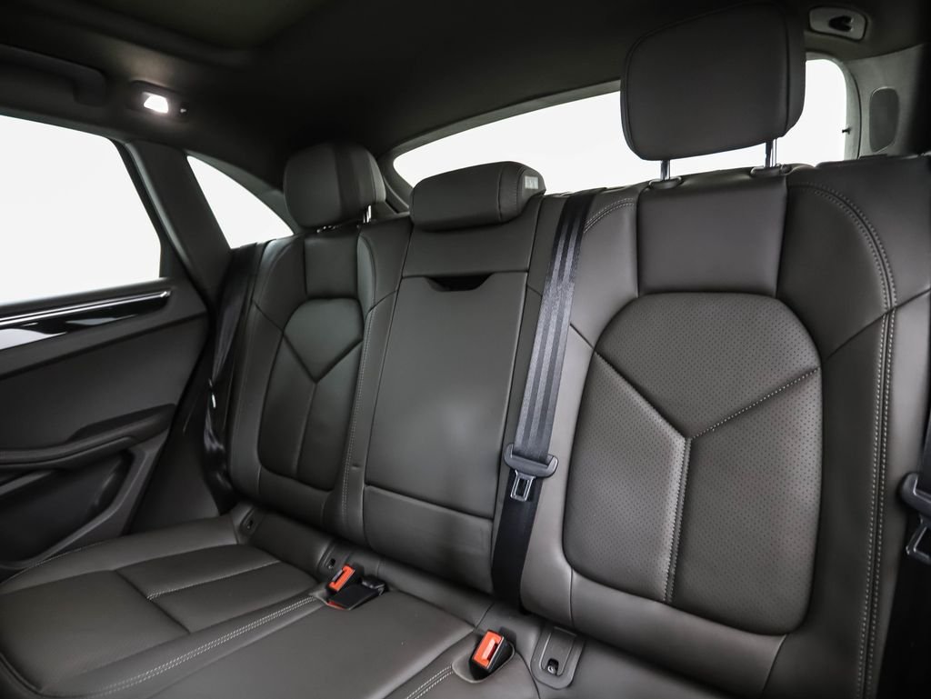 Used 2020 Night Blue Metallic Porsche Base image 22