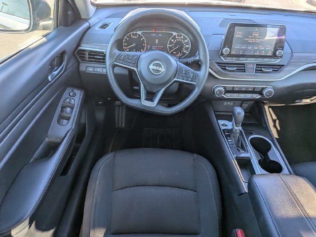 Used 2024 Silver Nissan 2.5 SV image 14