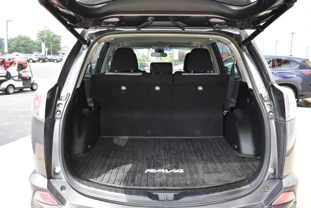 Used 2017 Gray Toyota XLE image 14