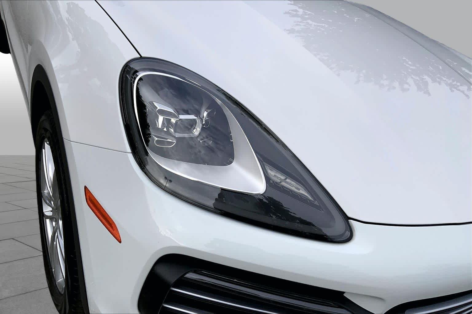 Used 2023  Porsche  image 27