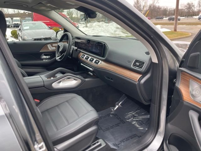 2026 Mercedes-Benz GLS Base - Photo 33