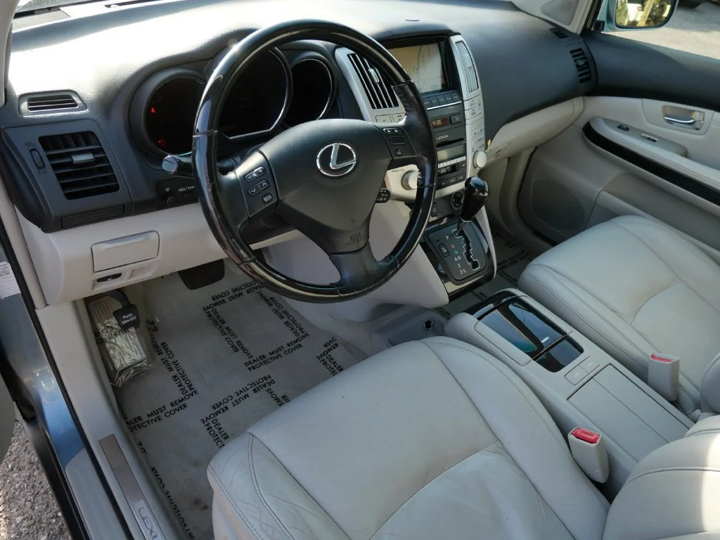 Used 2008 Blue Lexus 350 image 3