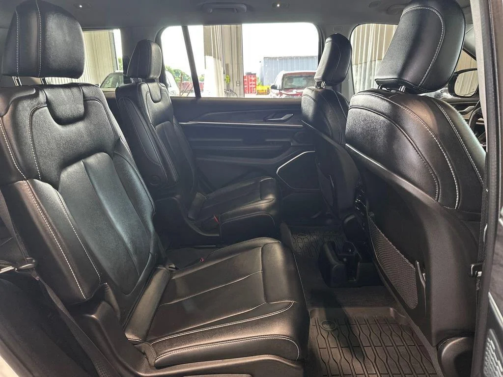 Used 2023 Bright White Clearcoat Jeep Limited image 34