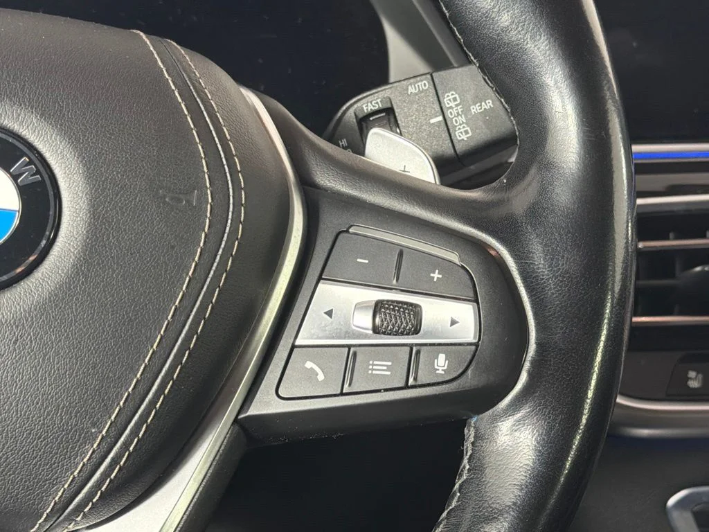 Used 2019 Black Sapphire Metallic BMW xDrive40i image 21