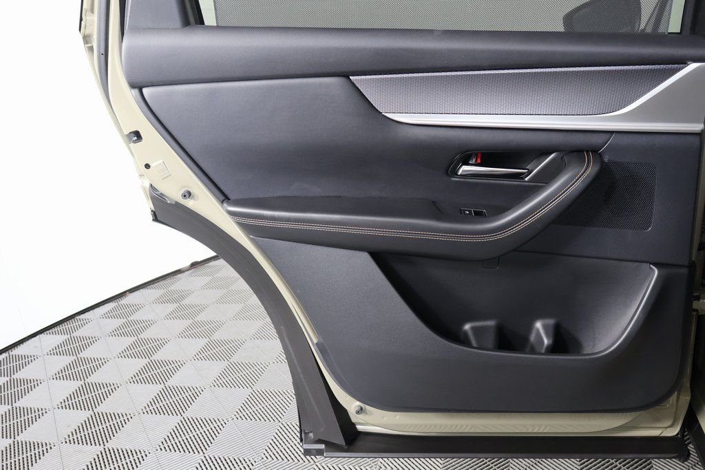 Certified Used 2025  Mazda Premium Plus image 14