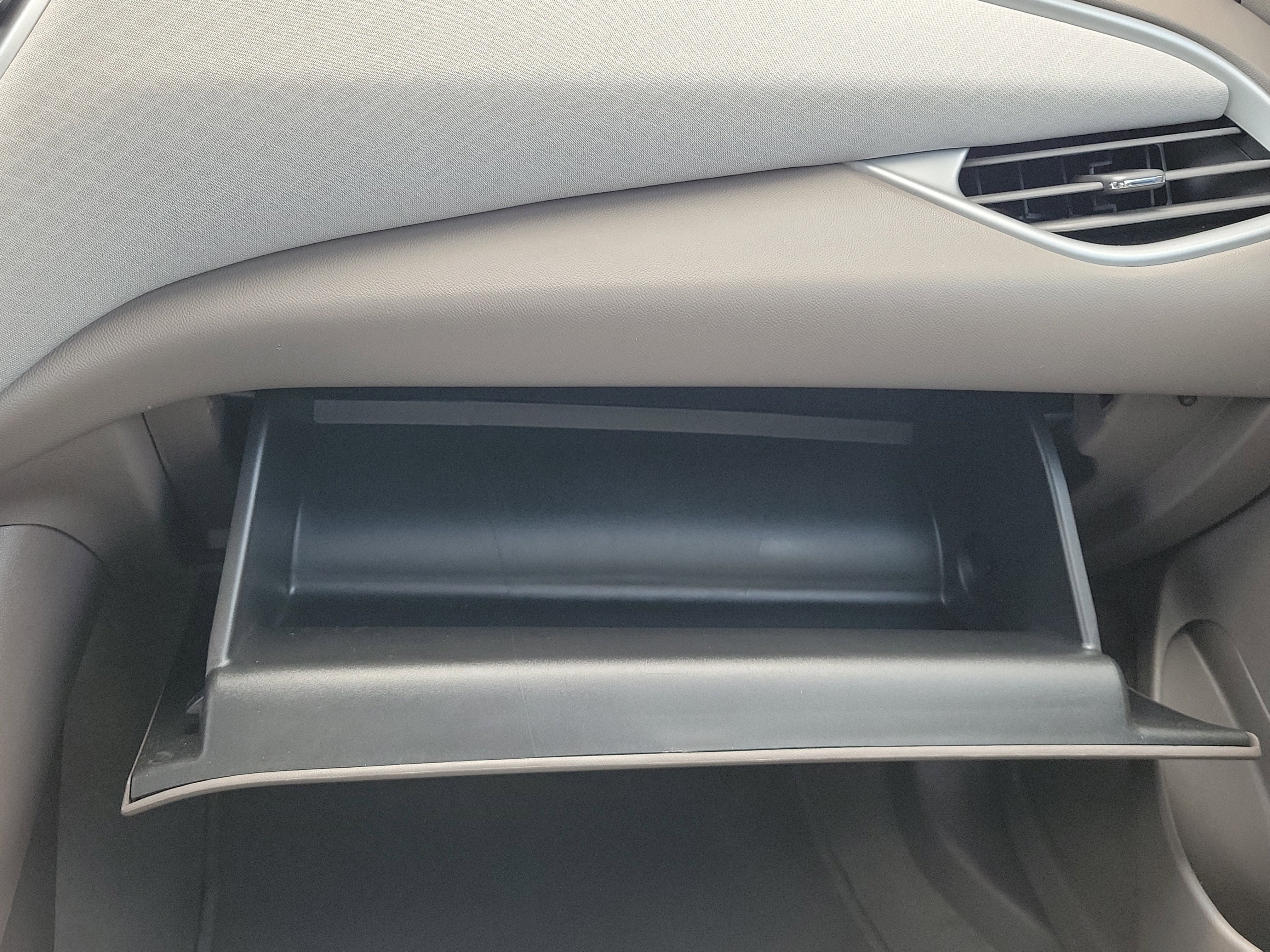 Used 2024 Sterling Gray Metallic Chevrolet LT image 29