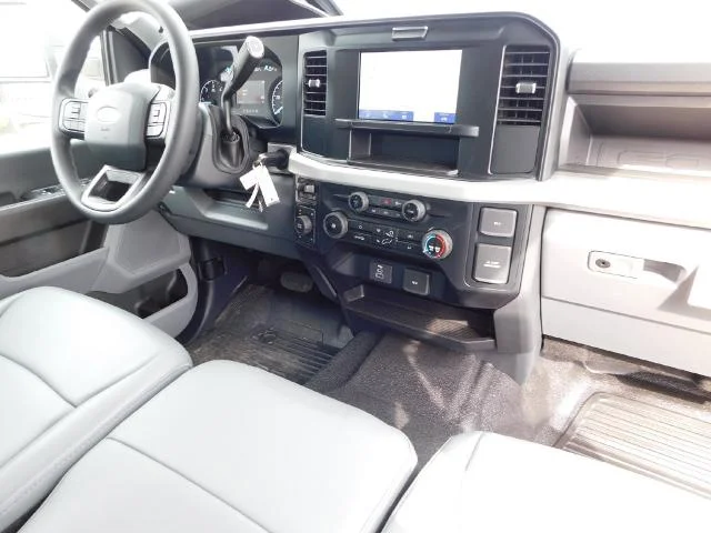 2025 Ford F-350 Super Duty Chassis Cab XL - Photo 54