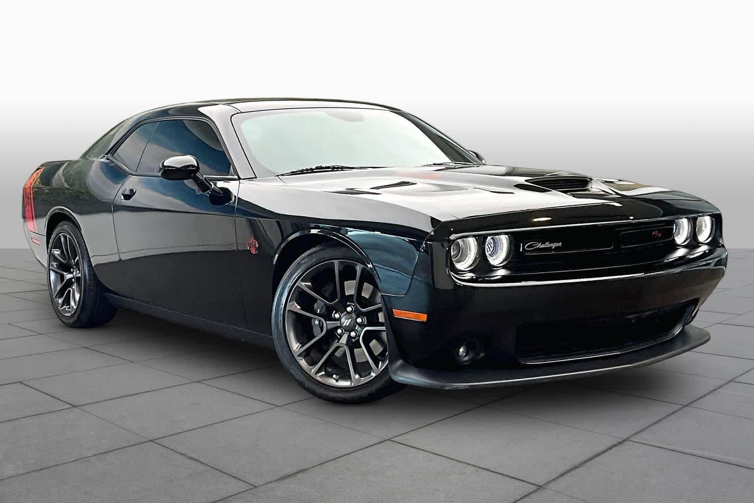 Pre-Owned 2021 Dodge Challenger R/T Scat Pack