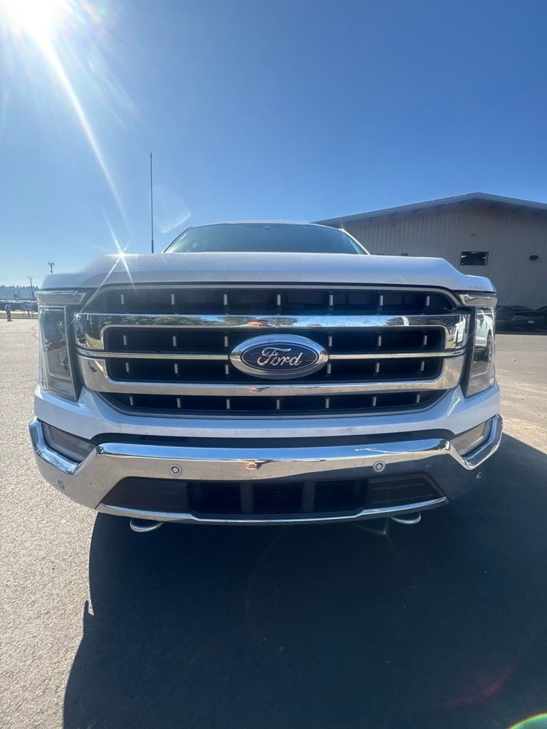 Used 2022 Oxford White Ford Lariat image 24