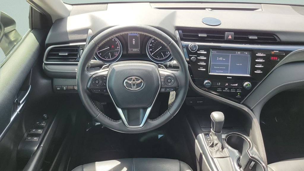 Certified Used 2020 White Toyota SE image 12