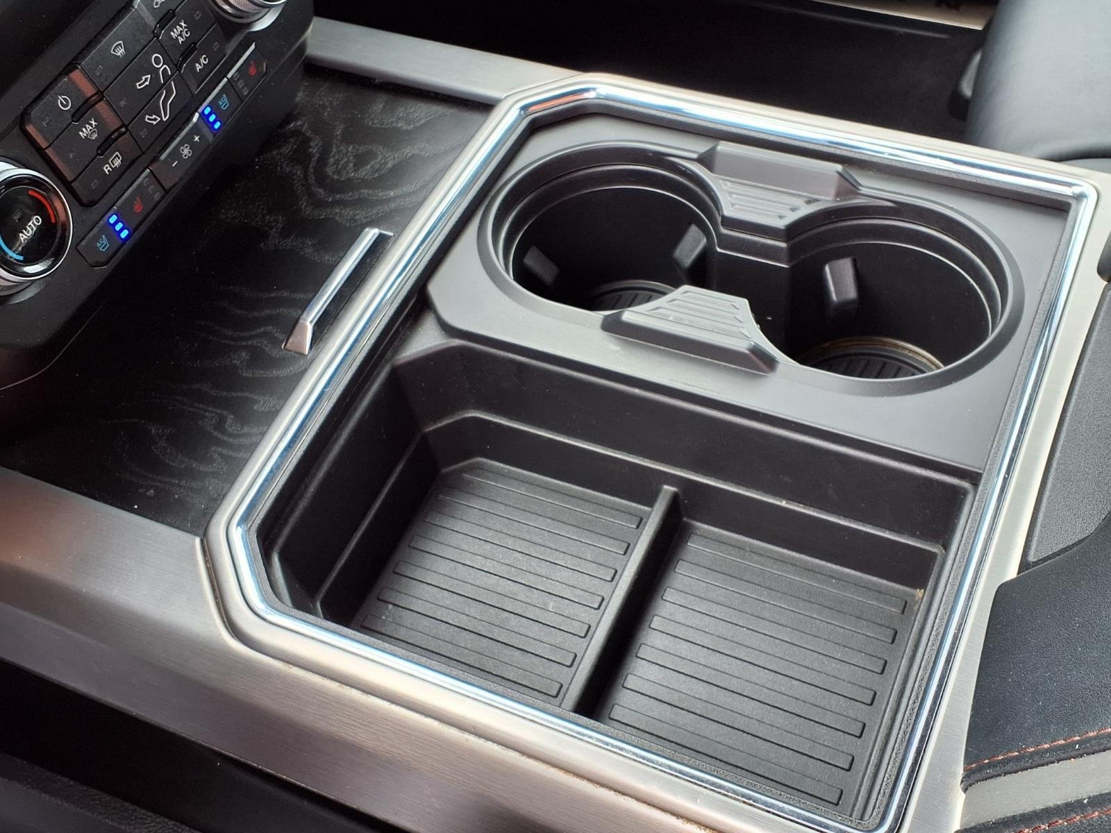 Used 2019  FORD  image 7