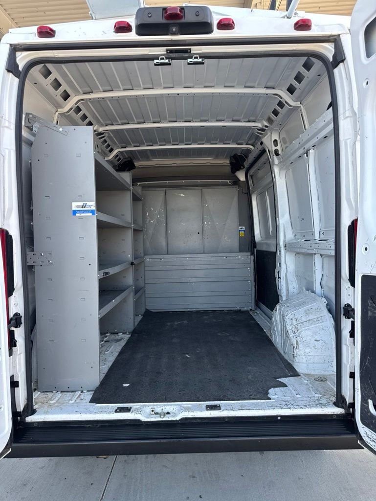 Used 2023 White Ram Base image 14