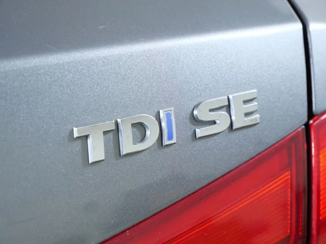 Used 2014 Gray Volkswagen TDI SE image 10