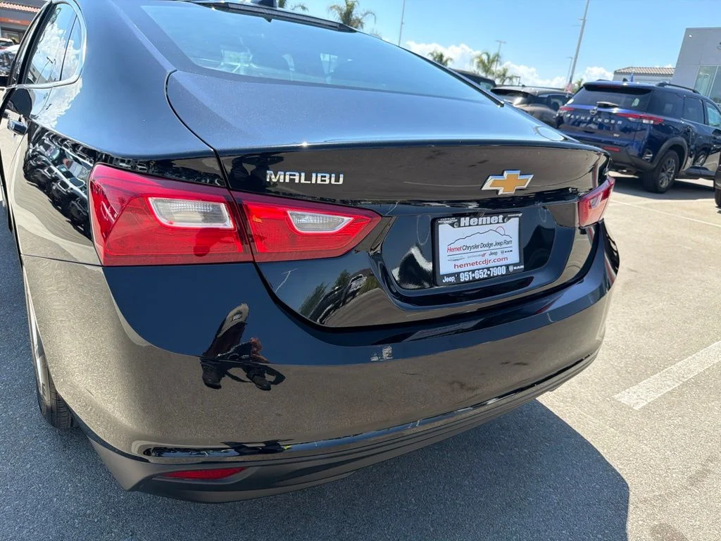 Used 2023 Black Chevrolet LT image 13