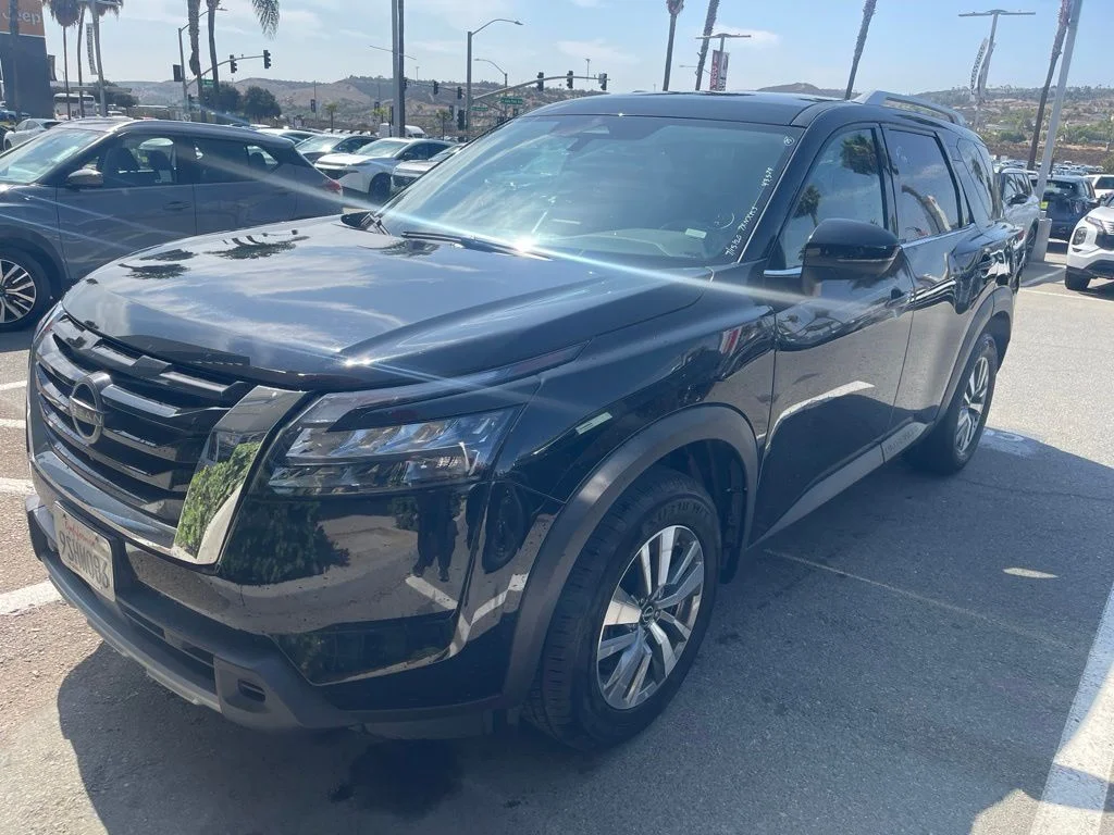 Used 2025 Black Nissan SL image 1