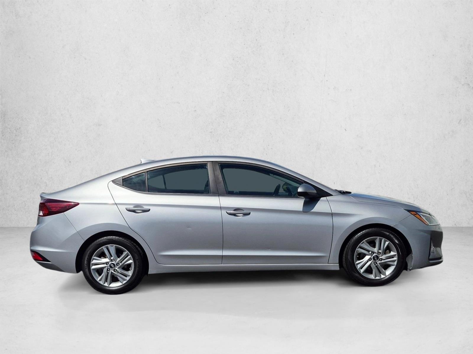 Used 2020 Stellar Silver Hyundai SEL image 4