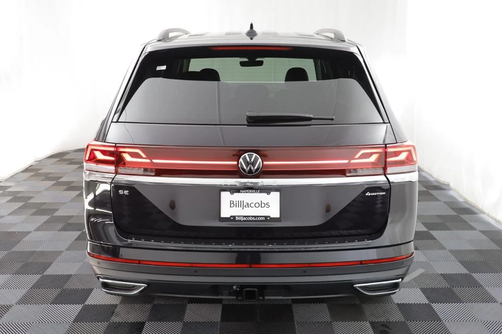 New 2026 Deep Black Volkswagen 2.0T SE w/Technology image 17