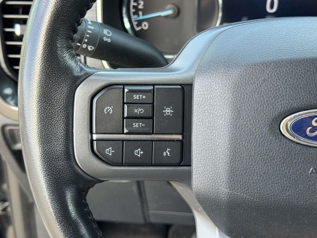 Used 2021 Black Ford XLT image 22