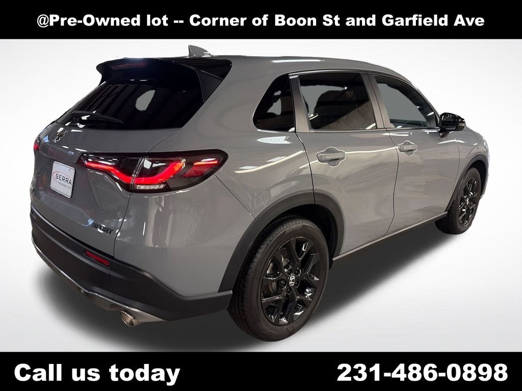 Used 2024  Honda Sport image 5