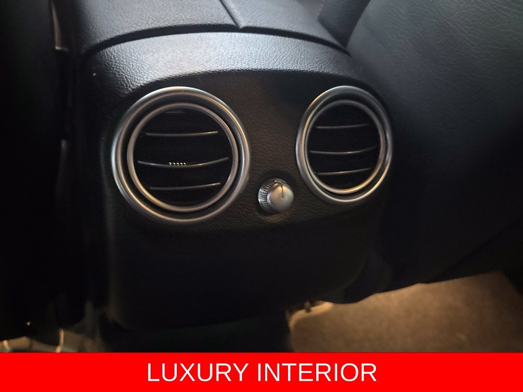 Used 2022 Black Mercedes-Benz GLC 300 image 19