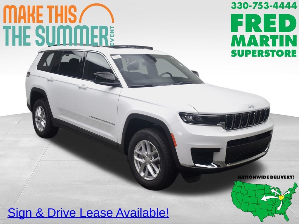 New 2026 Bright White Clear-Coat Exterior Paint Jeep Laredo X image 1