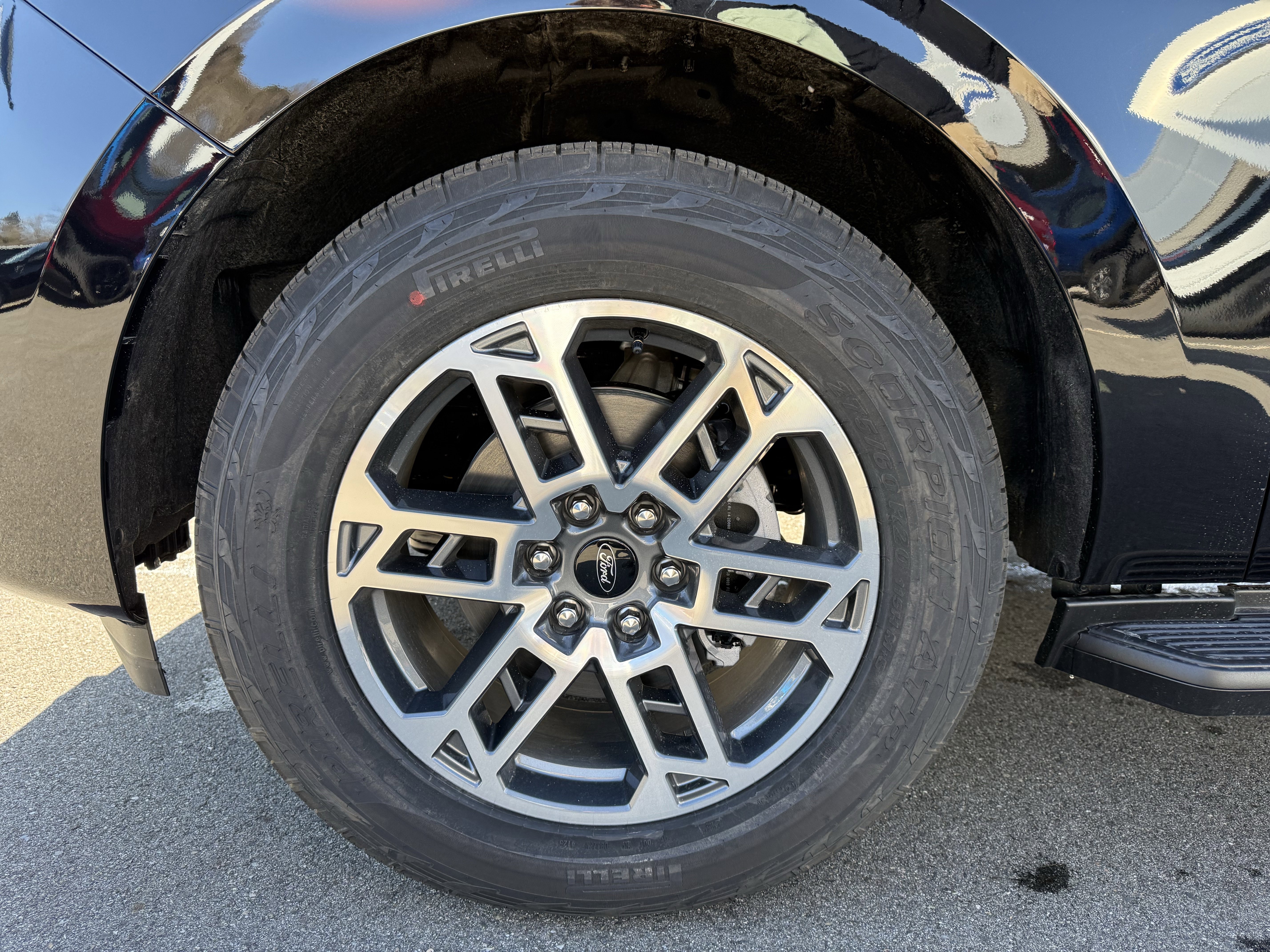 New 2026 Agate Black Metallic Ford Active image 18