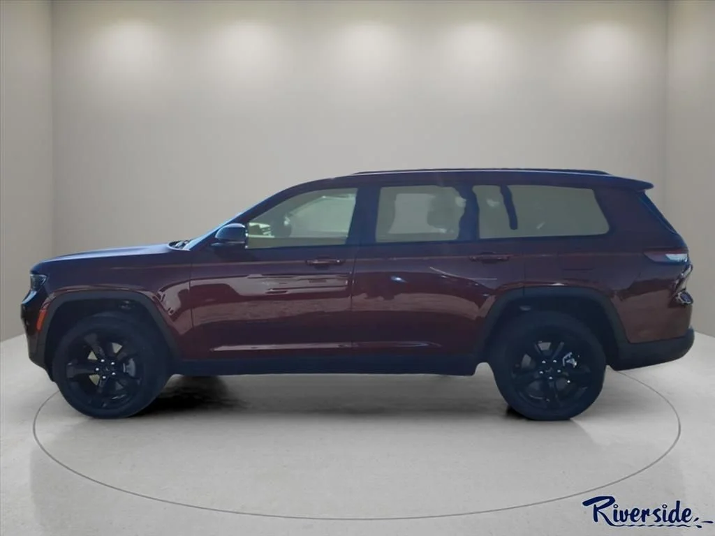 New 2025 Velvet Red Pearl-Coat Exterior Paint Jeep Limited image 3