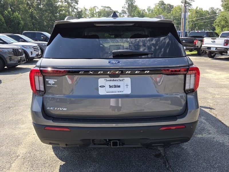 New 2026 Carbonized Gray Metallic Ford Active image 12