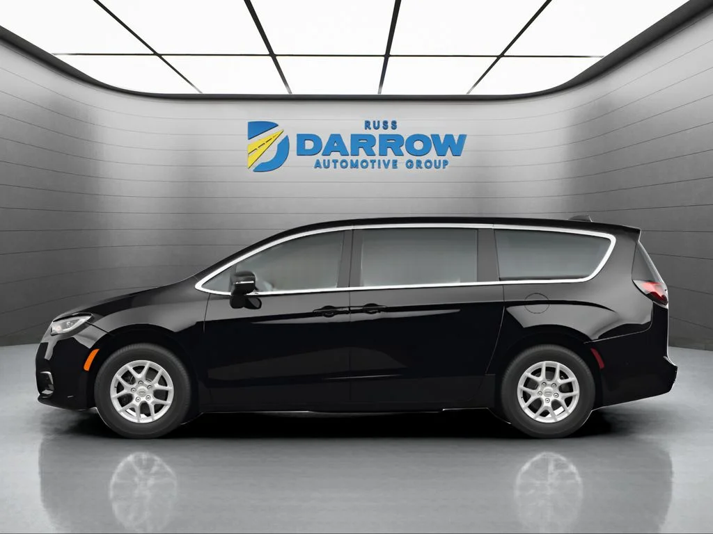 Used 2024 Black Chrysler Touring L image 2