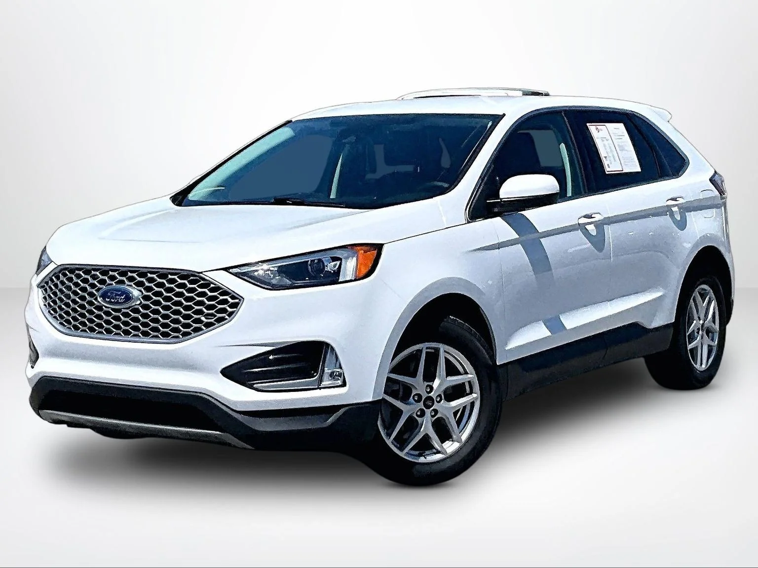 Used 2024 White Ford SEL image 2