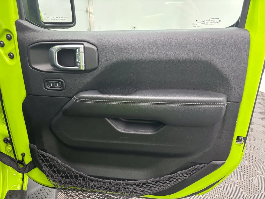 Used 2021 Green Jeep Unlimited Sahara image 32