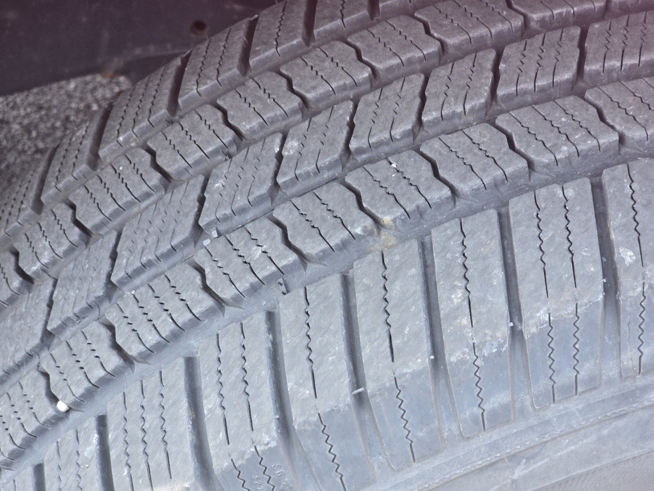 Used 2015 Red Toyota SR5 Premium image 9