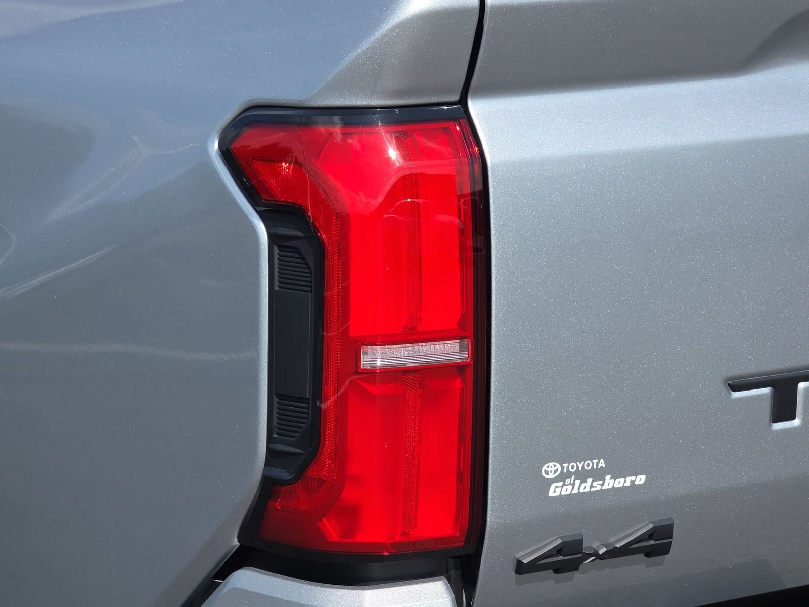 Used 2025 Silver Toyota SR5 image 32