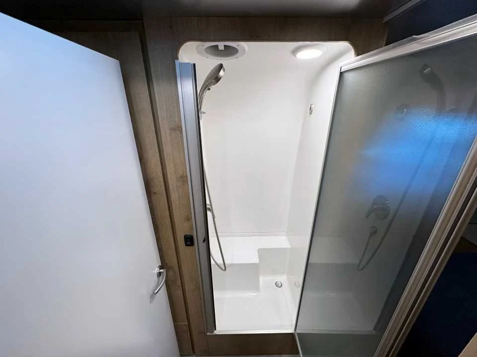 New 2027 SILVER AIRSTREAM  image 31