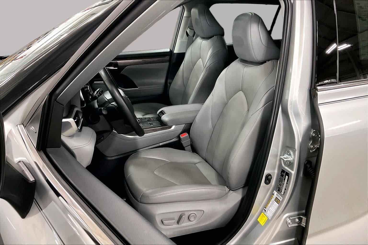 Used 2023 Celestial Silver Metallic Toyota Hybrid Limited image 8